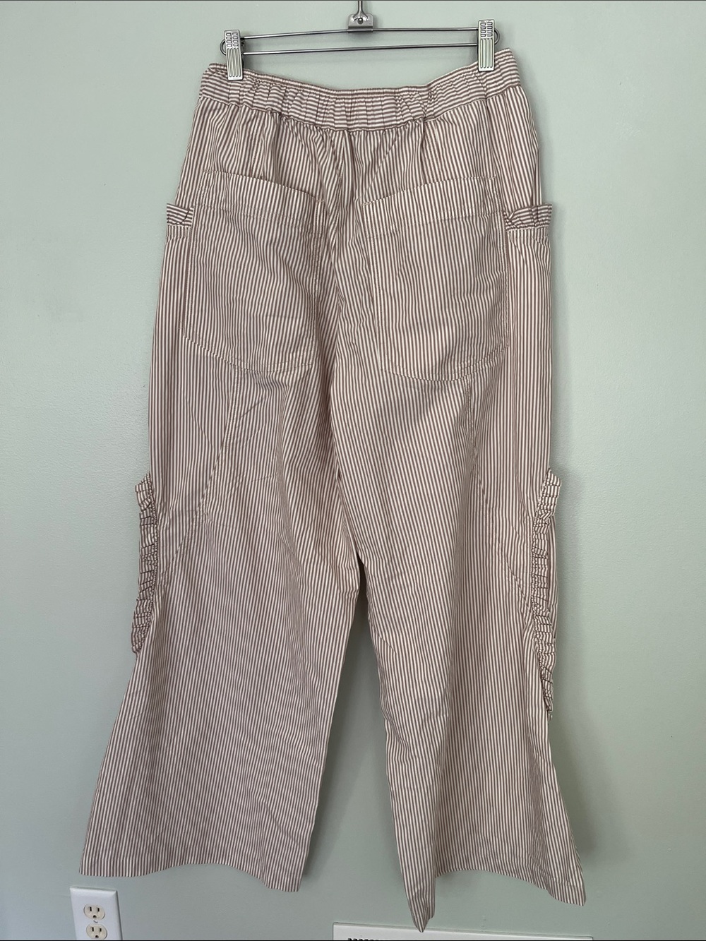 Pilcro Ruffle Easy Wide-Leg Pull-On Pants - Picture 8 of 9